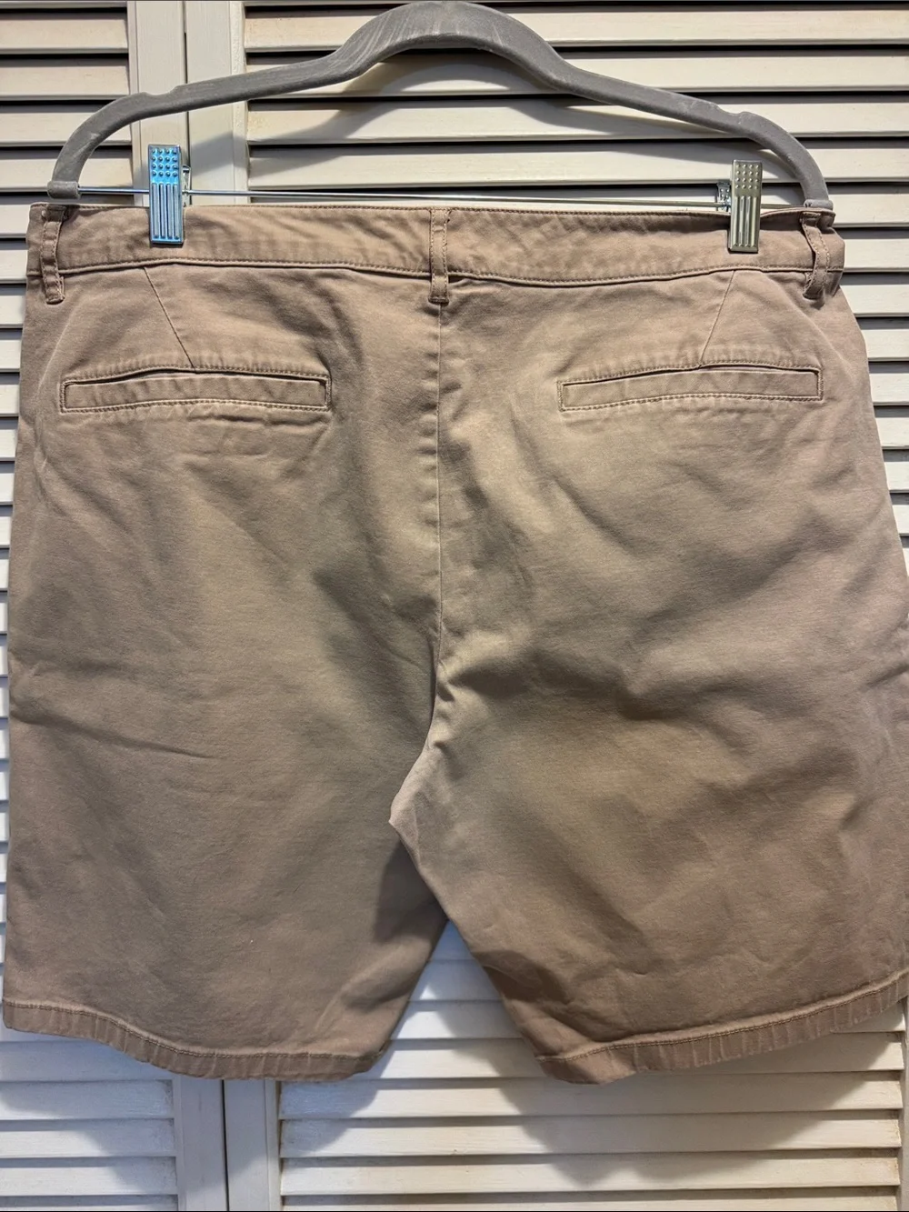 ASOS Men’s Tan Flat Front Cotton Shorts 36” Waist